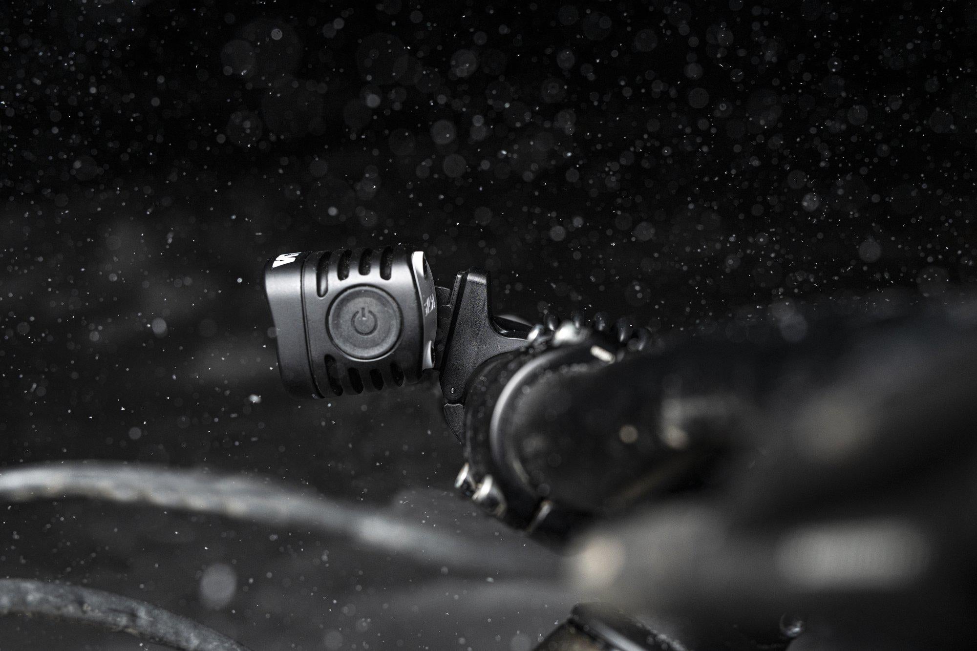 Bar mount Exceed_38006_mounted 1-productImages-dark,productdetails